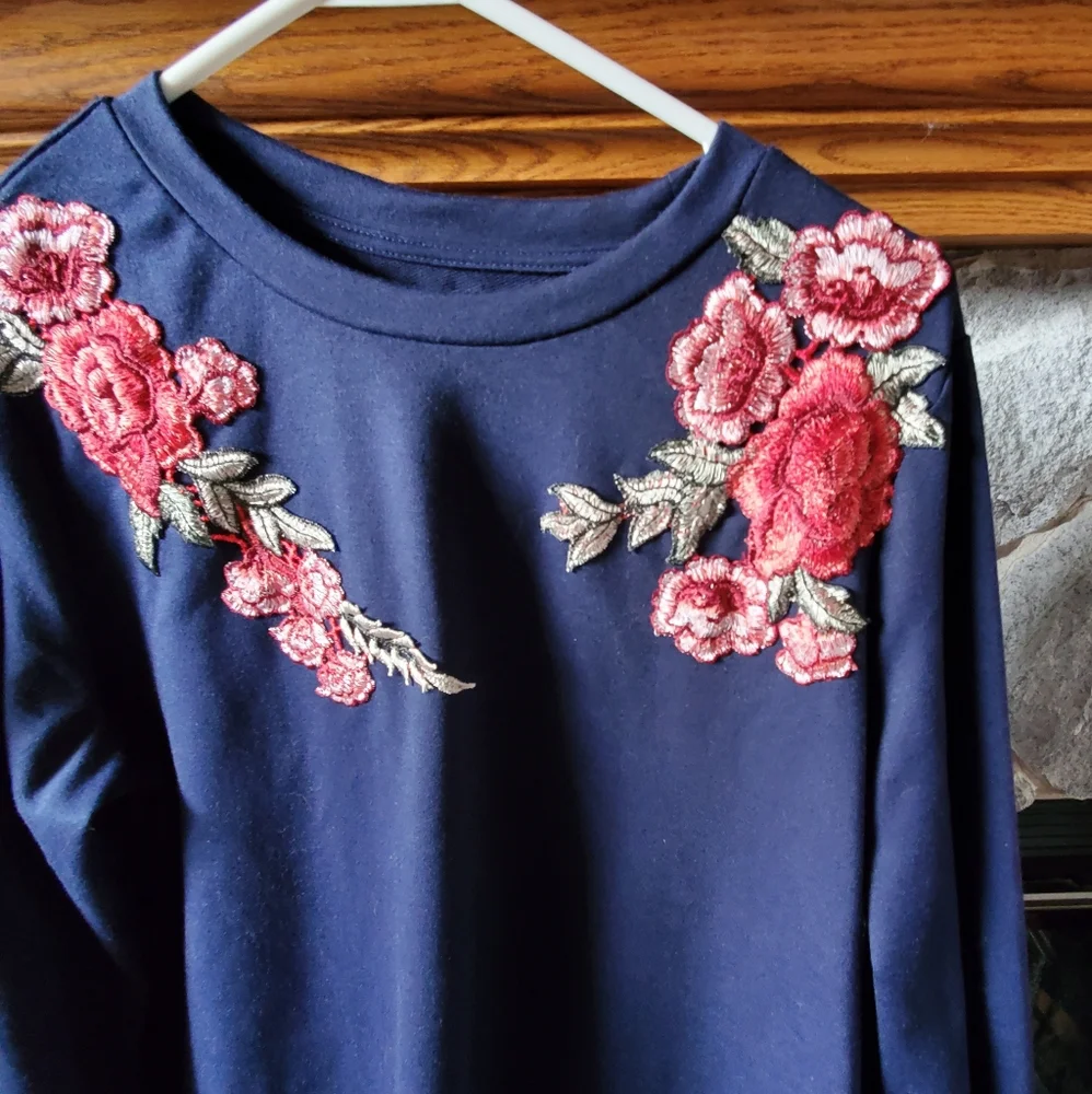Blue Floral Embroidered Sweatshirt Romwe